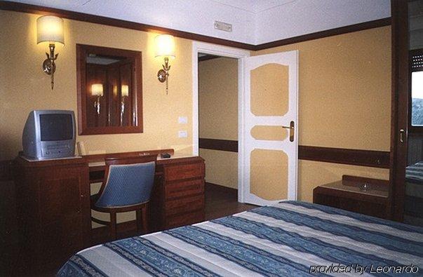Hotel Miravalle Naples Room photo
